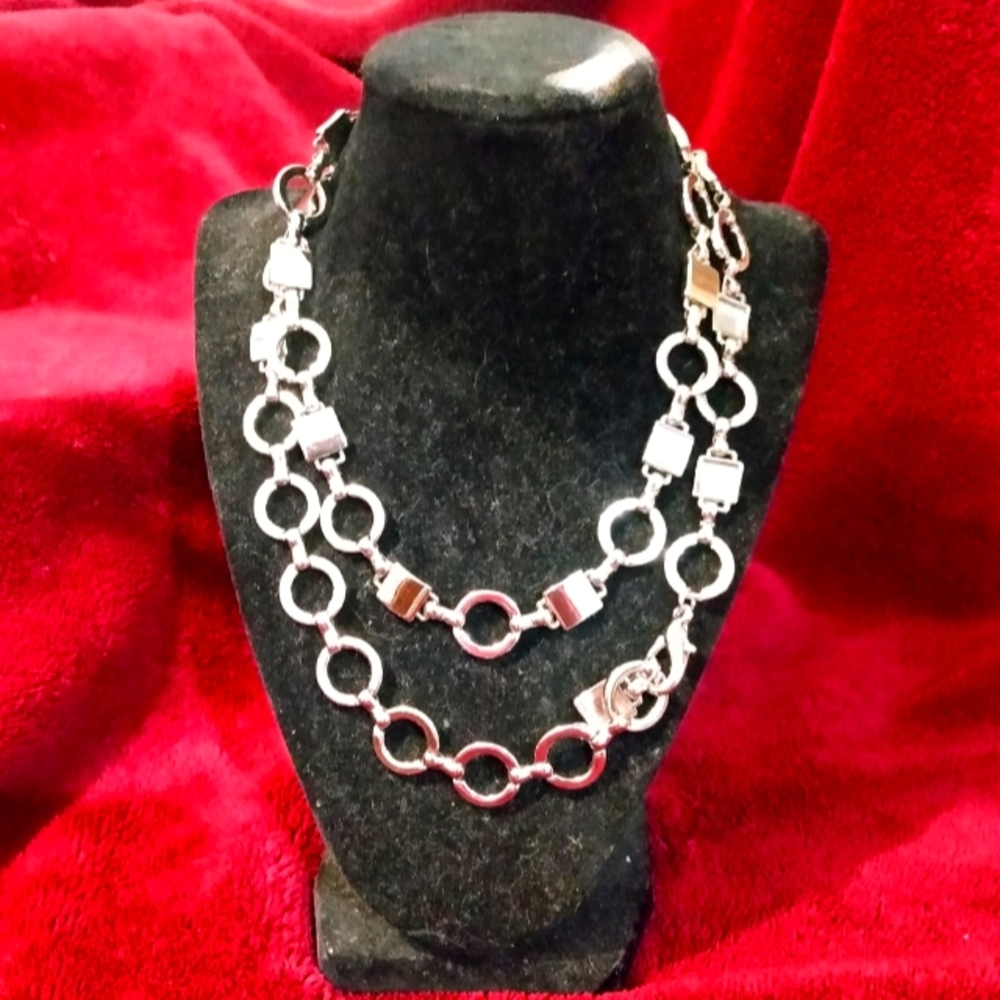 Vintage Fossil long chain length necklace.